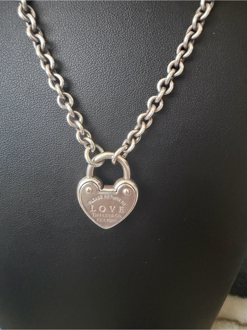 Return to Tiffany 18 inch Necklace - Picture 2 of 5